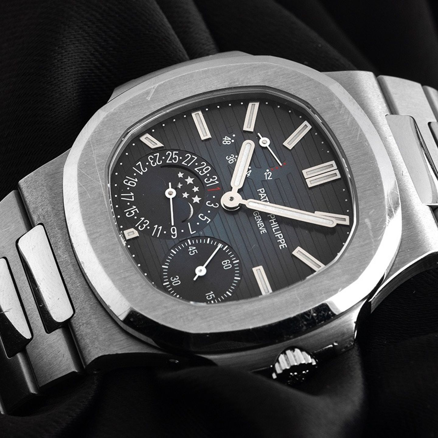 Patek Philippe Nautilus 5712/1A-001 - (3/7)