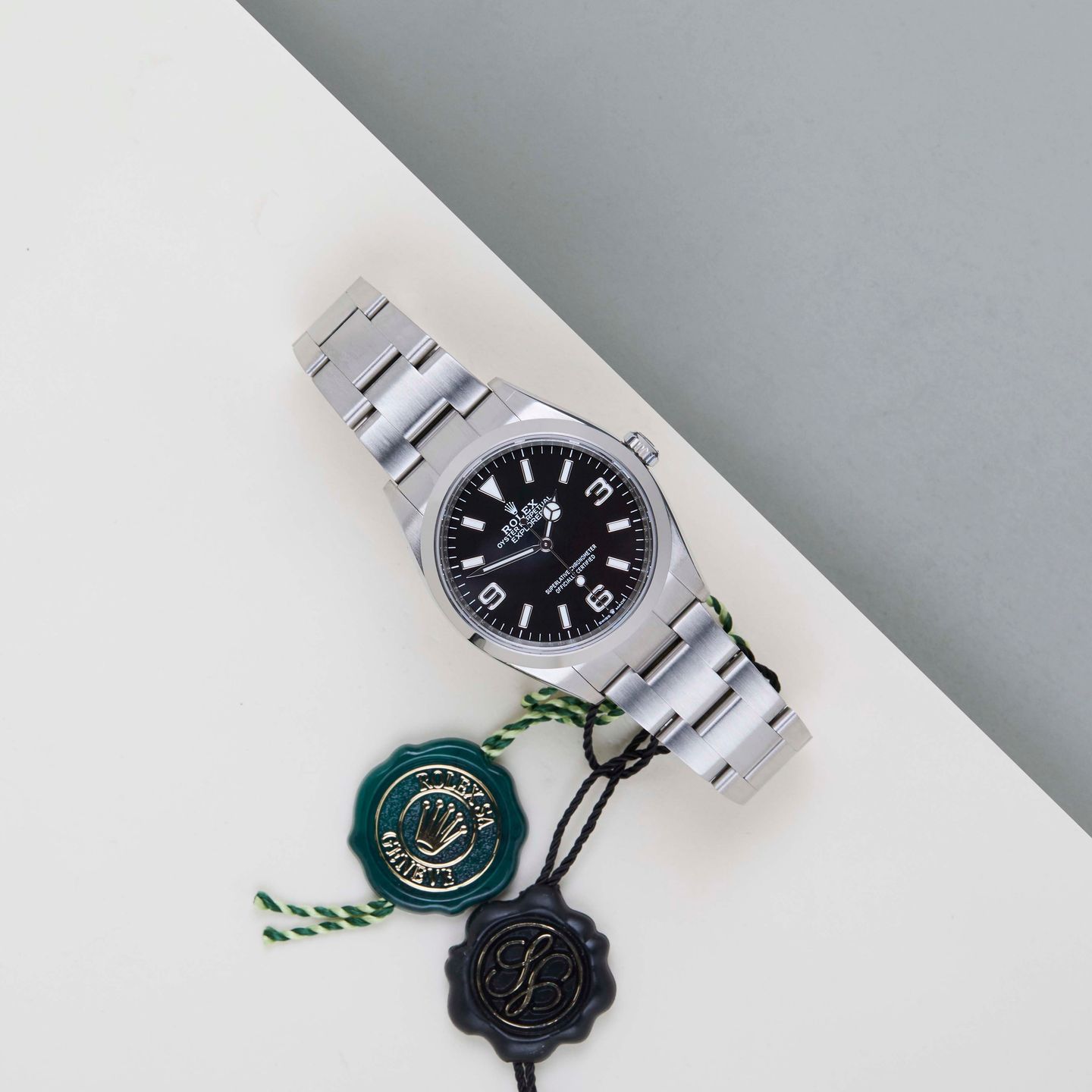 Rolex Explorer 124270 - (2/8)