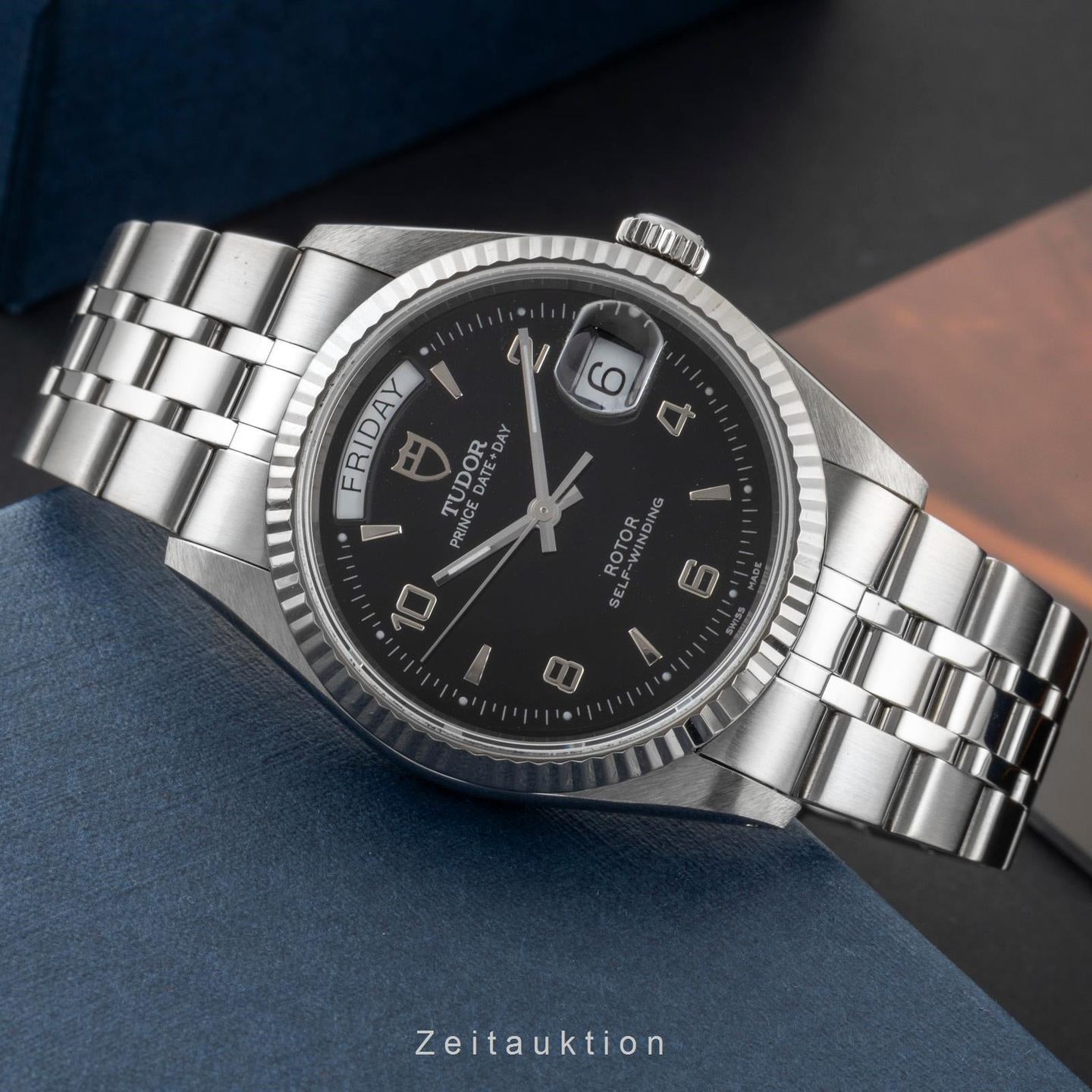 Tudor Prince Date 76214 - (2/8)