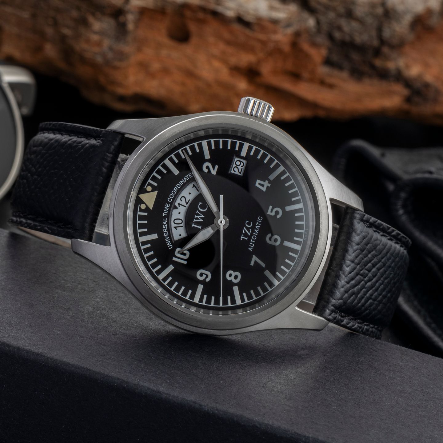 IWC Pilot Spitfire UTC IW325102 (2000) - Zwart wijzerplaat 39mm Staal (2/8)
