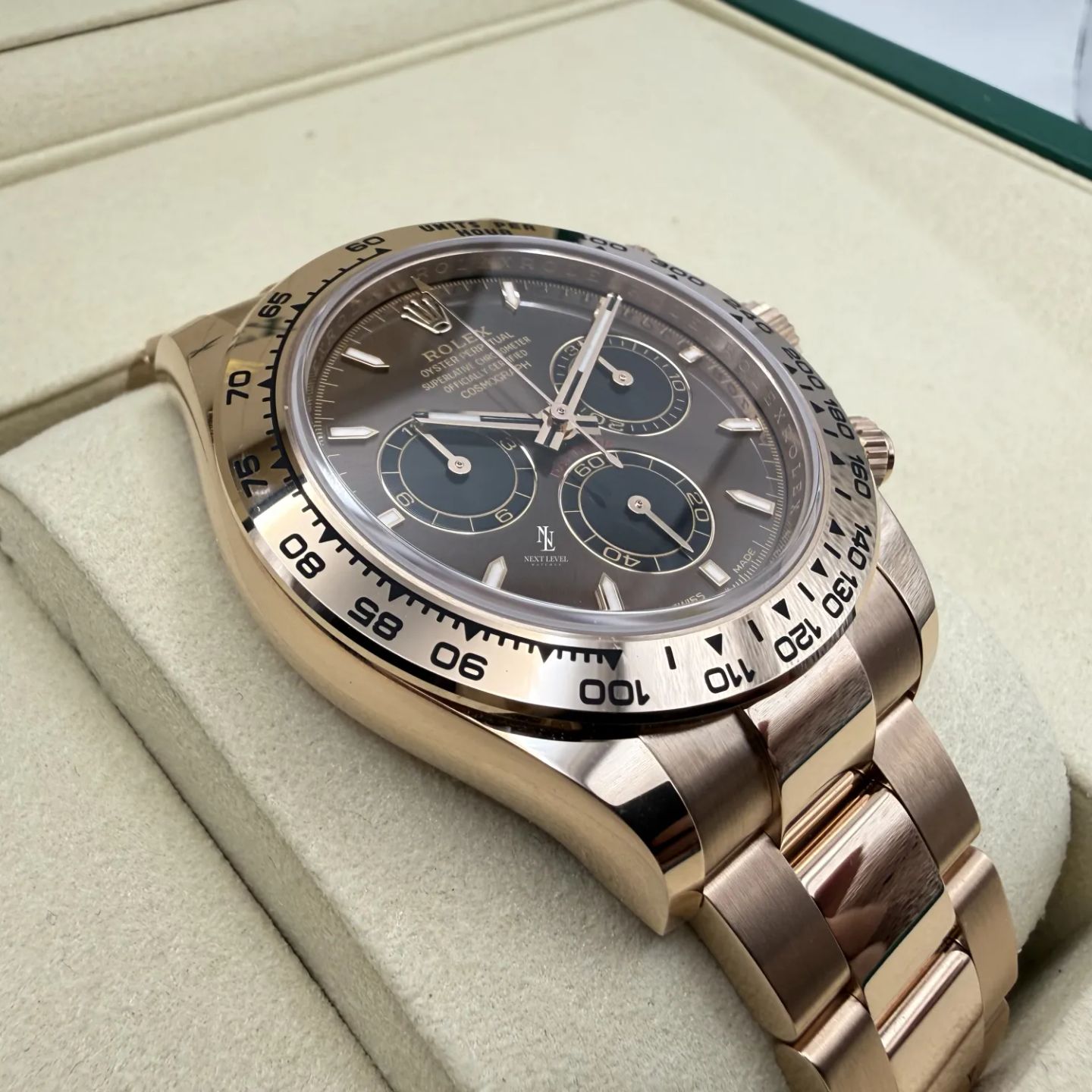 Rolex Daytona 126505 - (8/8)