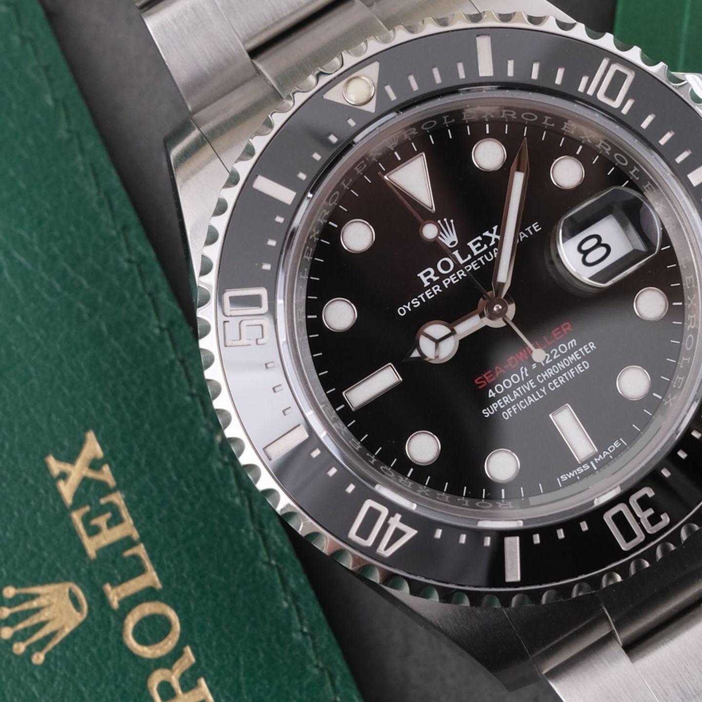 Rolex Sea-Dweller 126600 (2018) - Black dial 43 mm Steel case (3/8)