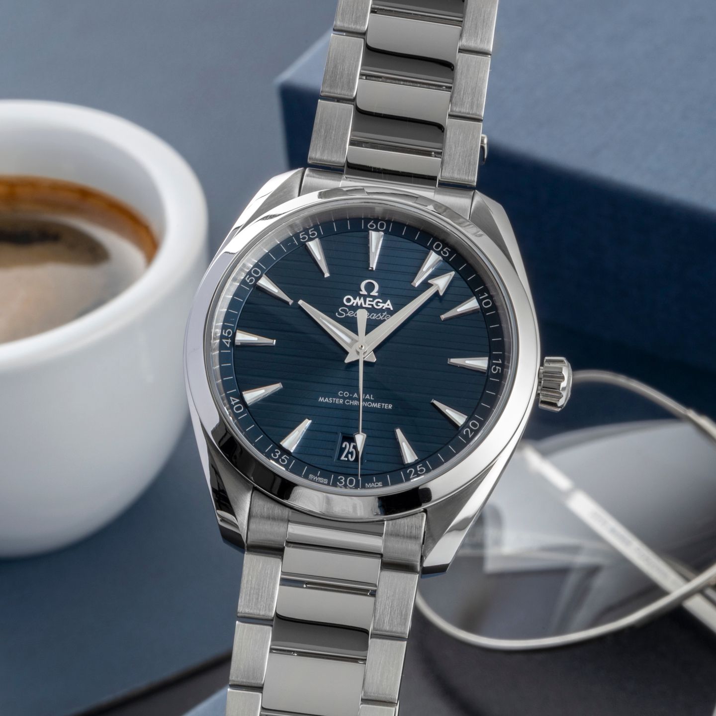Omega Seamaster Aqua Terra 220.10.41.21.03.004 (Unknown (random serial)) - Blue dial 41 mm Steel case (3/8)