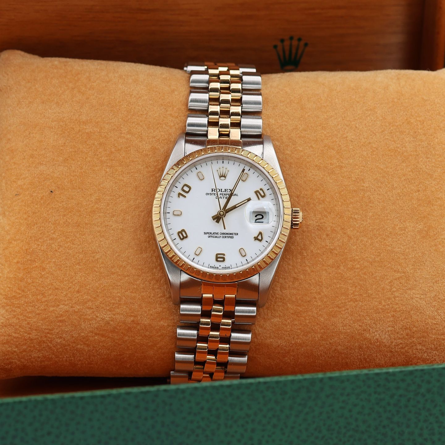 Rolex Oyster Perpetual Date 15233 - (1/8)