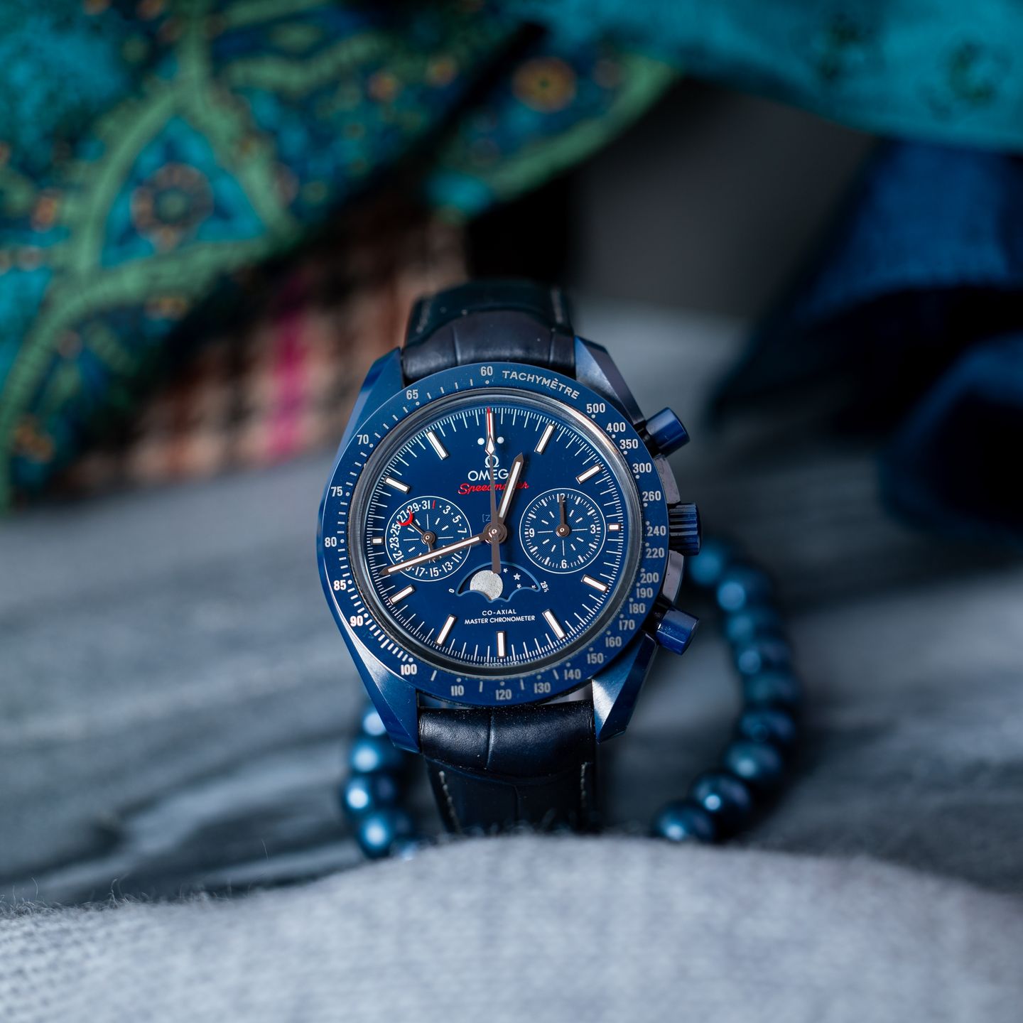 Omega Speedmaster Moonphase 304.93.44.52.03.001 - (1/6)