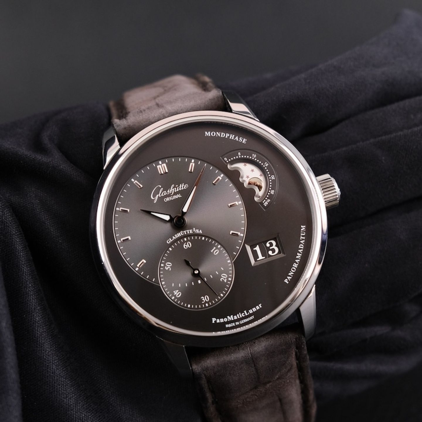 Glashütte Original PanoMaticLunar 1-90-02-43-32-05 (2019) - Grey dial 40 mm Steel case (2/8)
