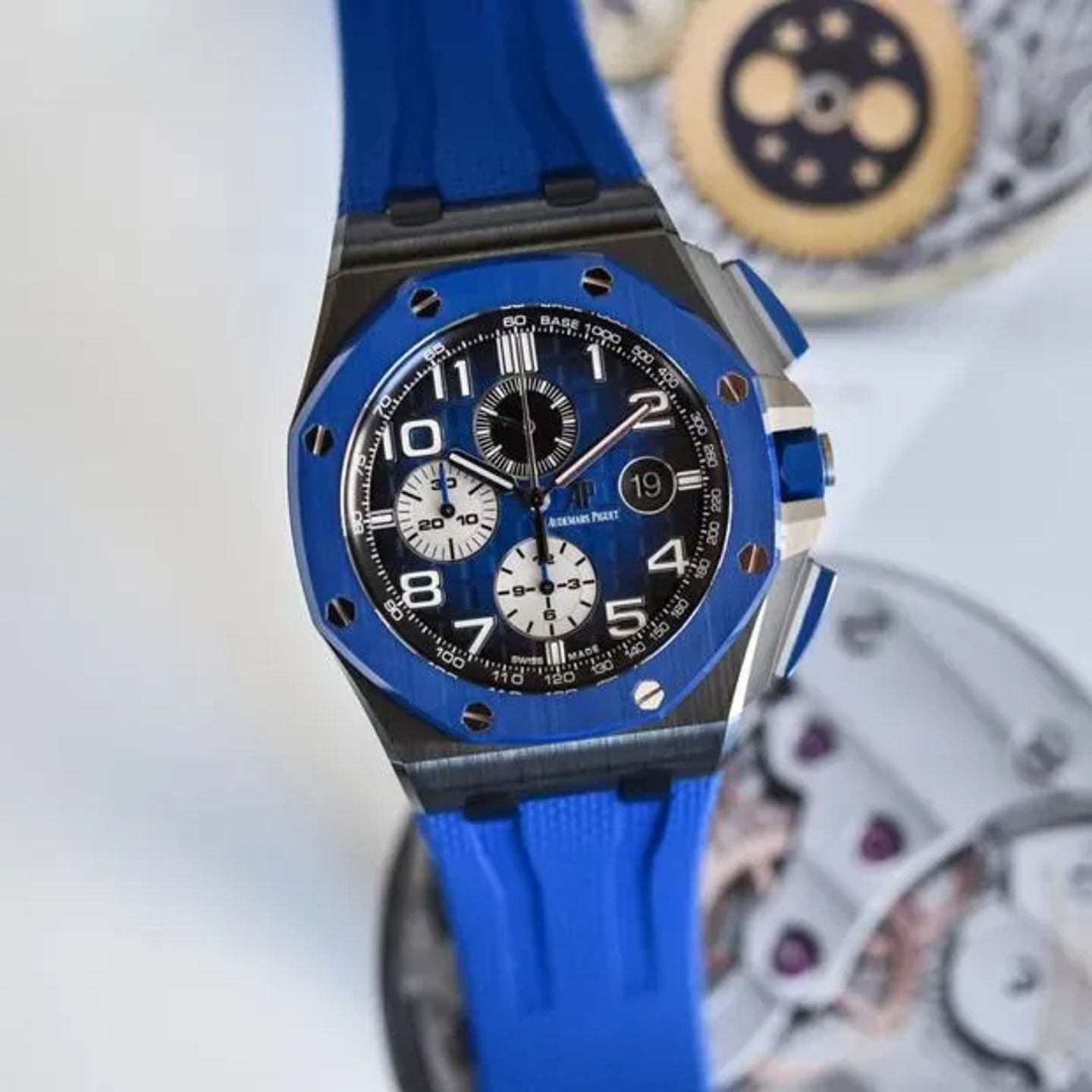 Audemars Piguet Royal Oak Offshore Chronograph 26405CE.OO.A030CA.01 (2020) - Blue dial 44 mm Ceramic case (3/6)