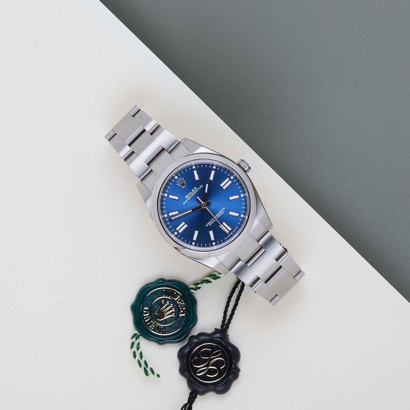 Rolex Oyster Perpetual 41 124300 (2020) - 41 mm Steel case (2/8)