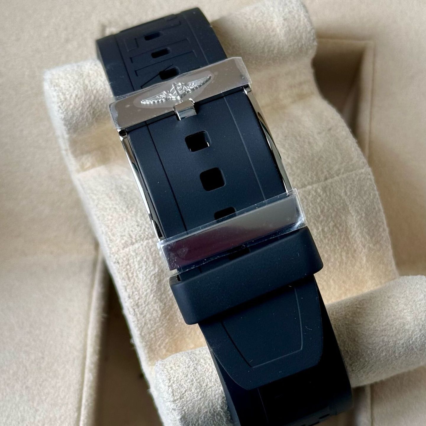 Breitling Airwolf A78363 (2009) - Black dial Unknown Steel case (6/7)