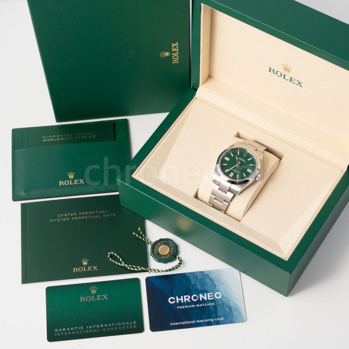 Rolex Oyster Perpetual 41 124300 - (8/8)