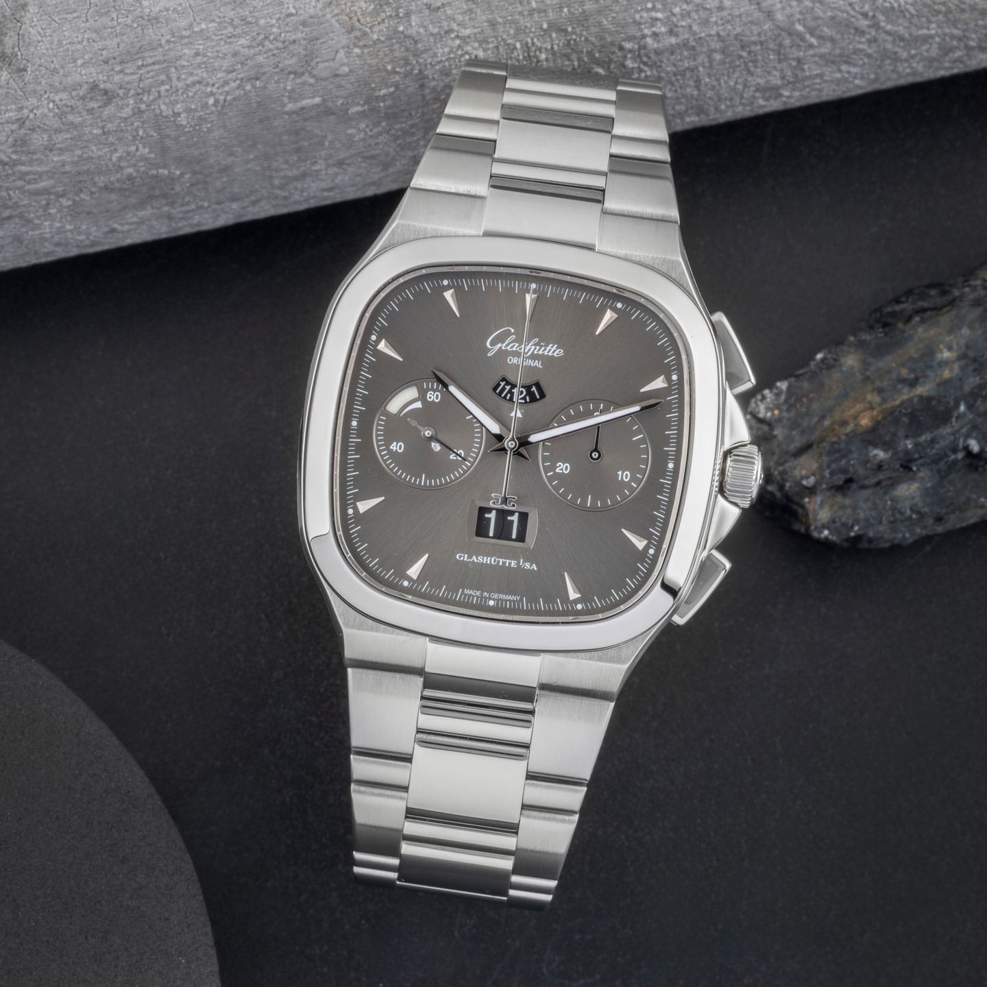 Glashütte Original Seventies Chronograph Panorama Date 1-37-02-01-02-70 - (1/8)