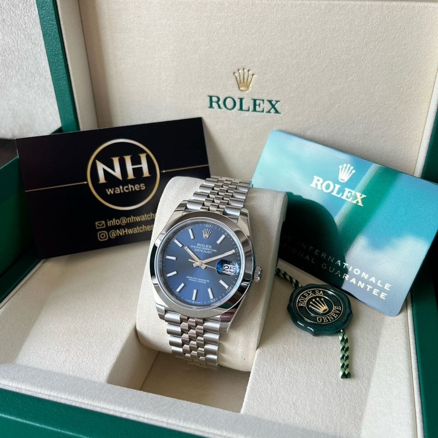Rolex Datejust 41 126300 (2025) - Blauw wijzerplaat 41mm Staal (8/8)