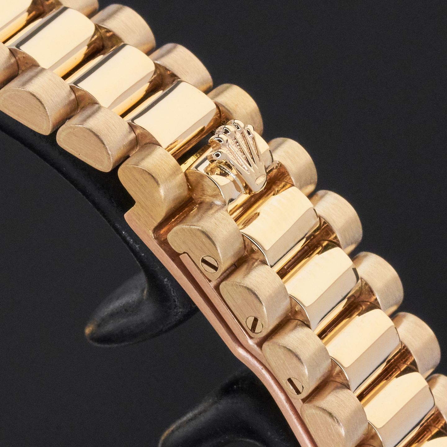 Rolex Lady-Datejust 6917 (1981) - Black dial 26 mm Yellow Gold case (8/8)