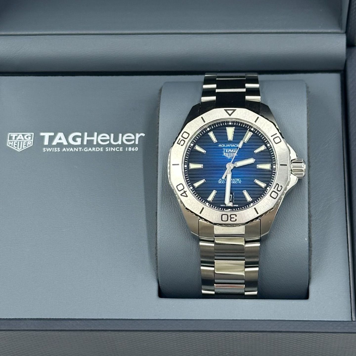 TAG Heuer Aquaracer WBP2111.BA0627 (2024) - Blue dial 40 mm Steel case (5/8)