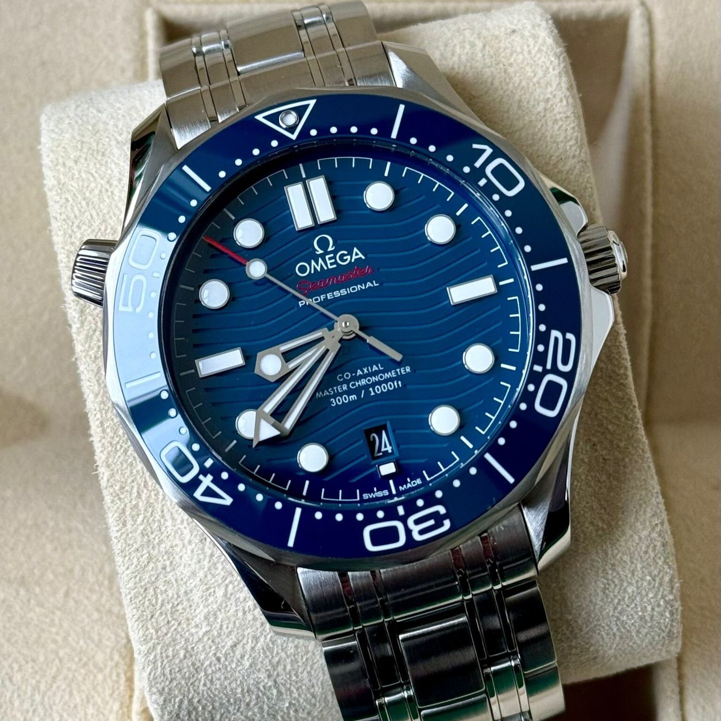 Omega Seamaster Diver 300 M 210.30.42.20.03.001 (2023) - Blue dial 42 mm Steel case (1/7)