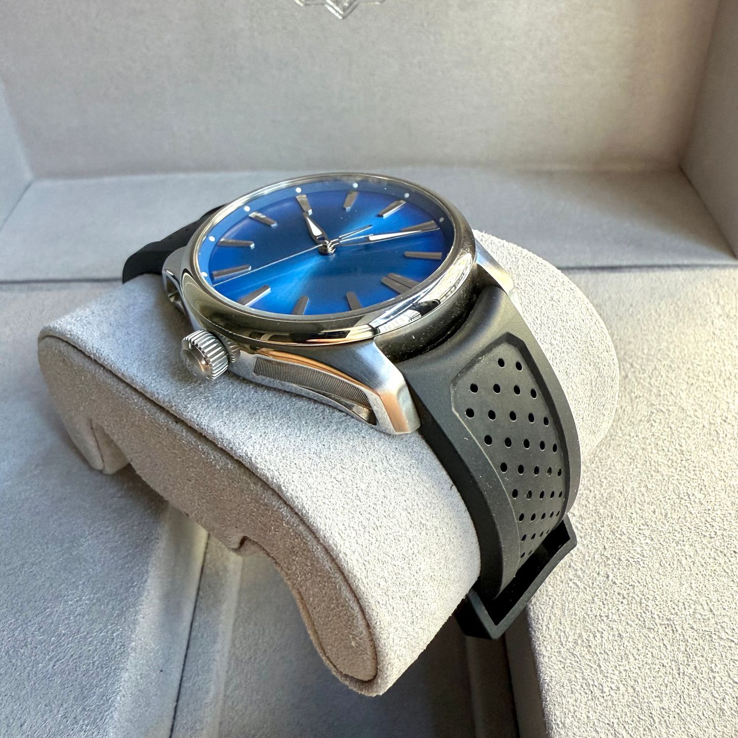 H. Moser & Cie. Pioneer 3200-1217 - (15/21)