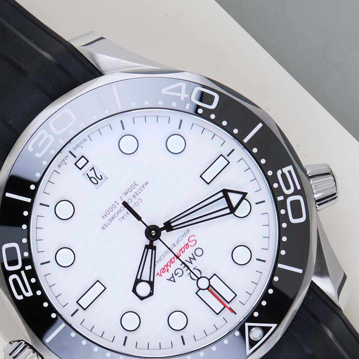 Omega Seamaster Diver 300 M 210.32.42.20.04.001 - (4/8)