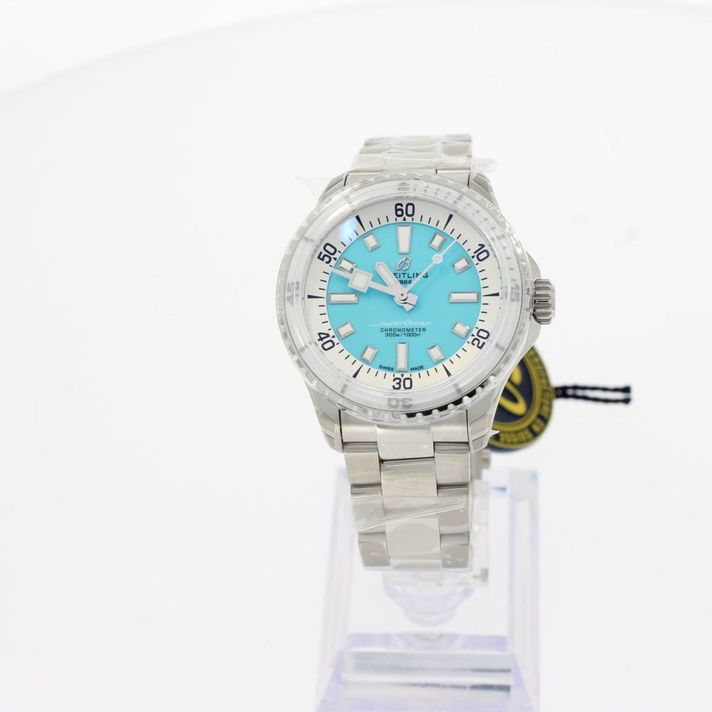 Breitling Superocean A17377211C1A1 (2025) - Turquoise dial 36 mm Steel case (1/4)