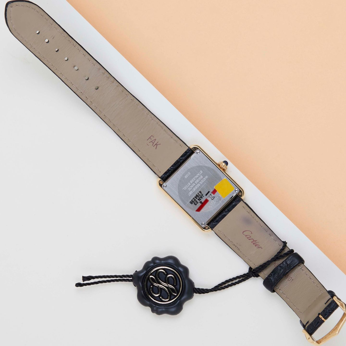 Cartier Tank Solo W5200002 (2021) - Zilver wijzerplaat 31mm Geelgoud (6/8)