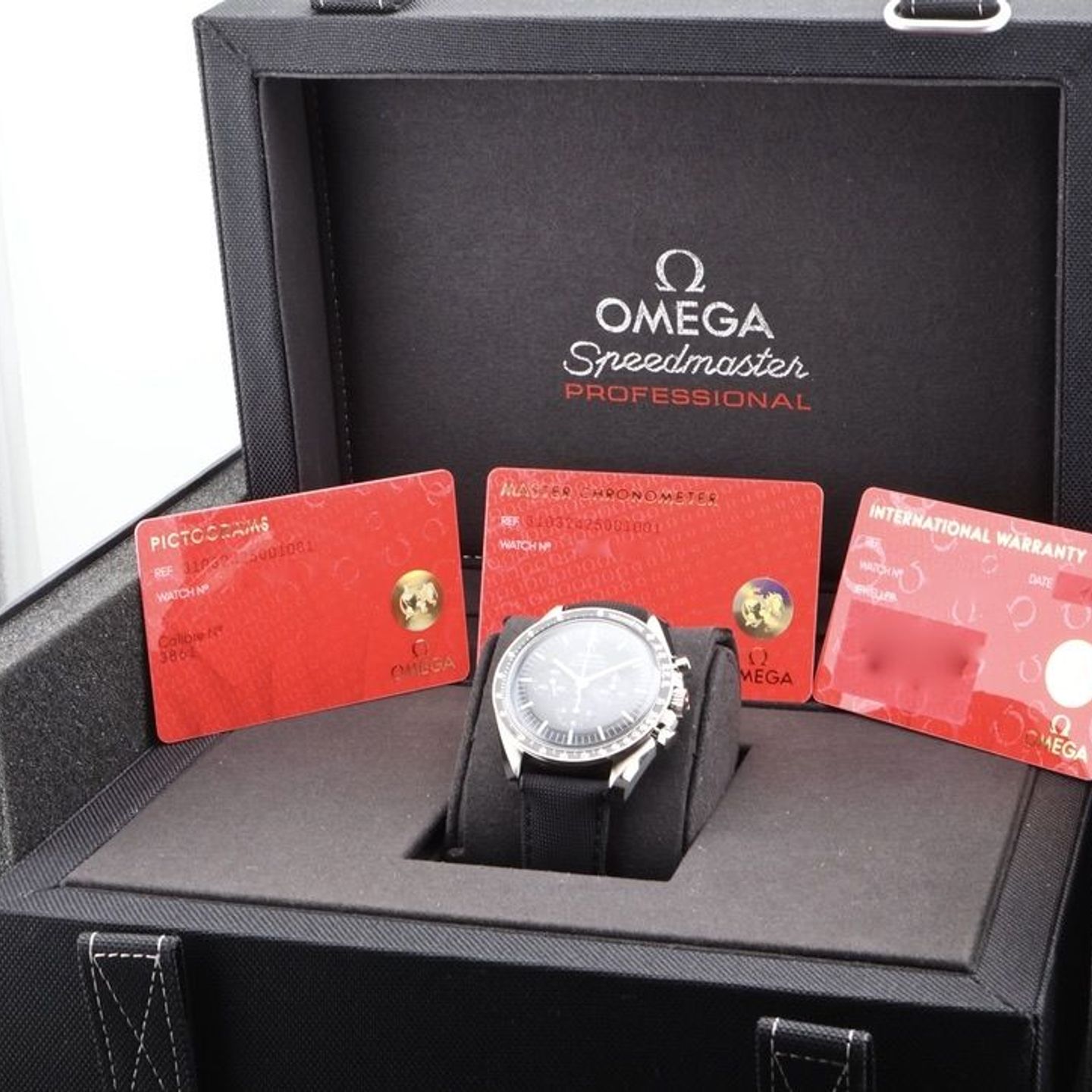 Omega Speedmaster Professional Moonwatch 310.32.42.50.01.001 (2024) - Zwart wijzerplaat 42mm Staal (2/2)