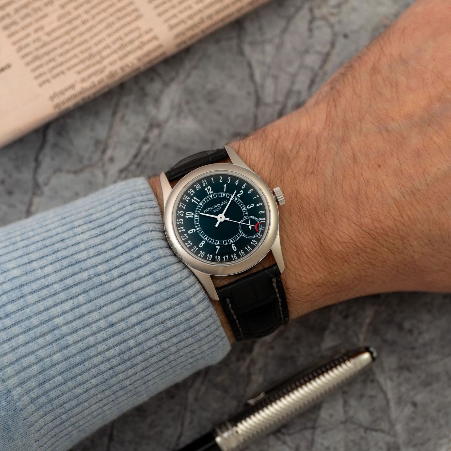 Patek Philippe Calatrava 6000G (2010) - 38 mm White Gold case (2/8)