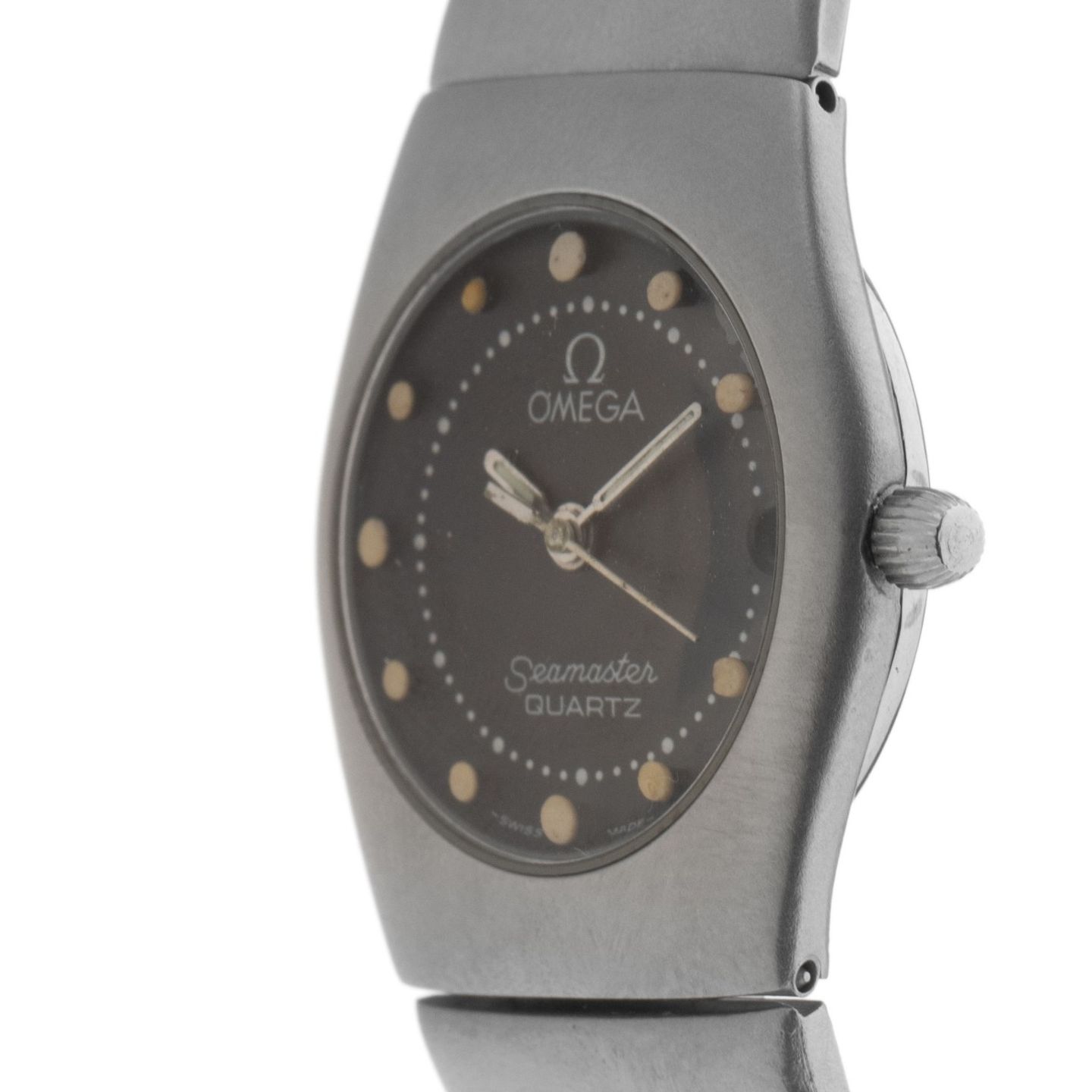 Omega Seamaster 596.0061 (1984) - Black dial 25 mm Steel case (4/8)