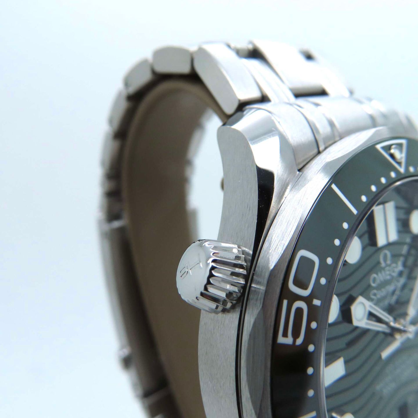 Omega Seamaster Diver 300 M 210.30.42.20.01.001 - (4/8)