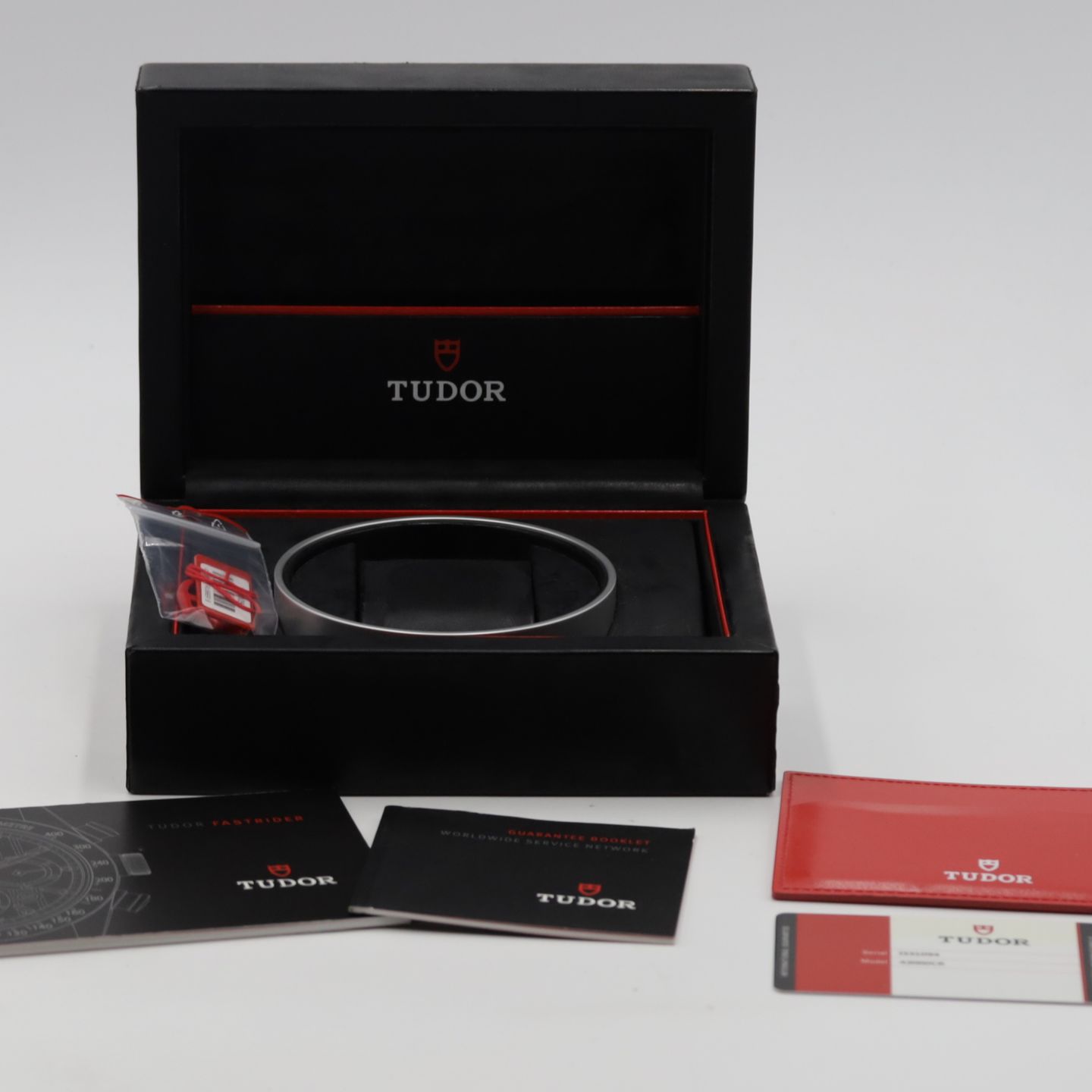 Tudor Fastrider Black Shield 42000CR - (8/8)