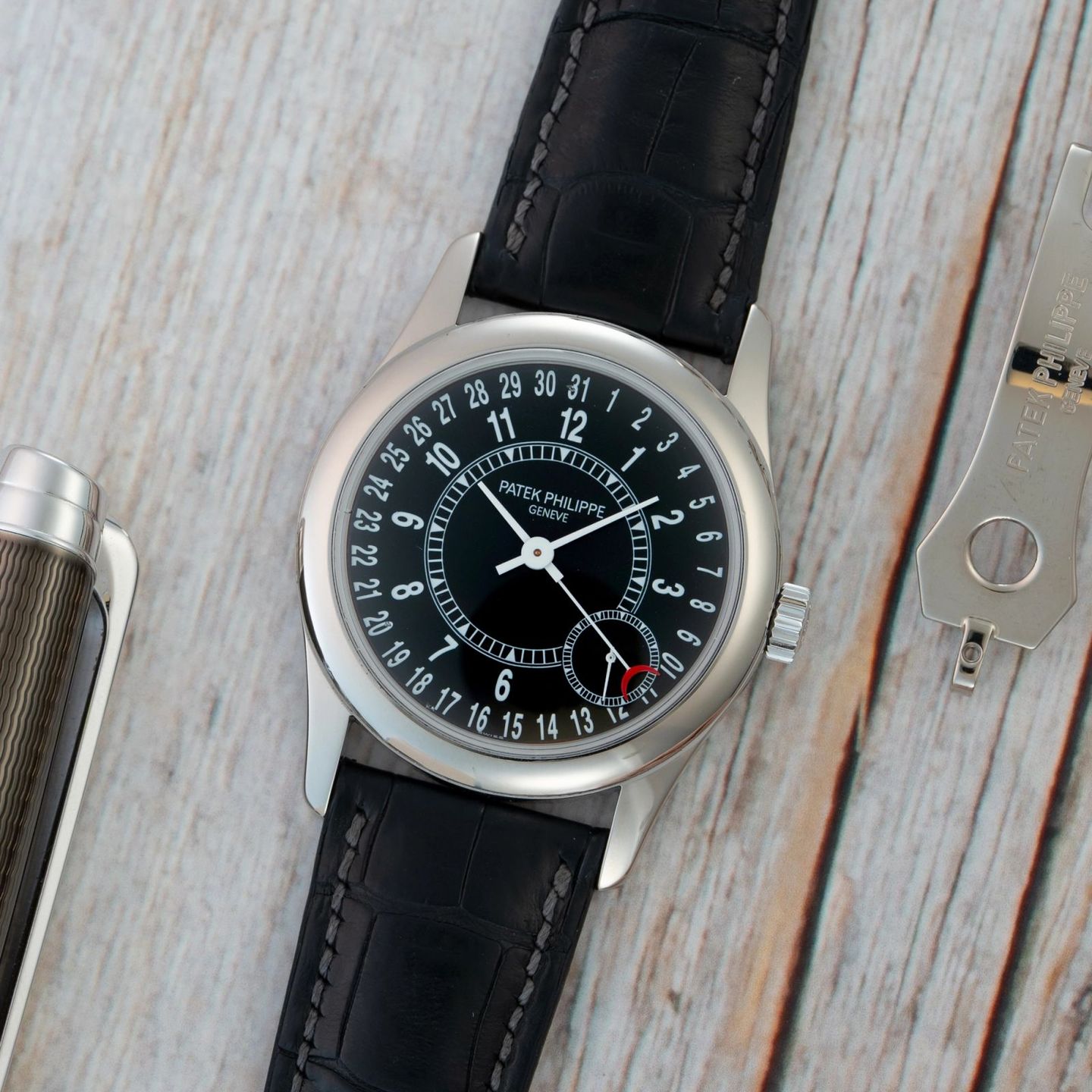 Patek Philippe Calatrava 6000G (2010) - 38 mm White Gold case (1/8)