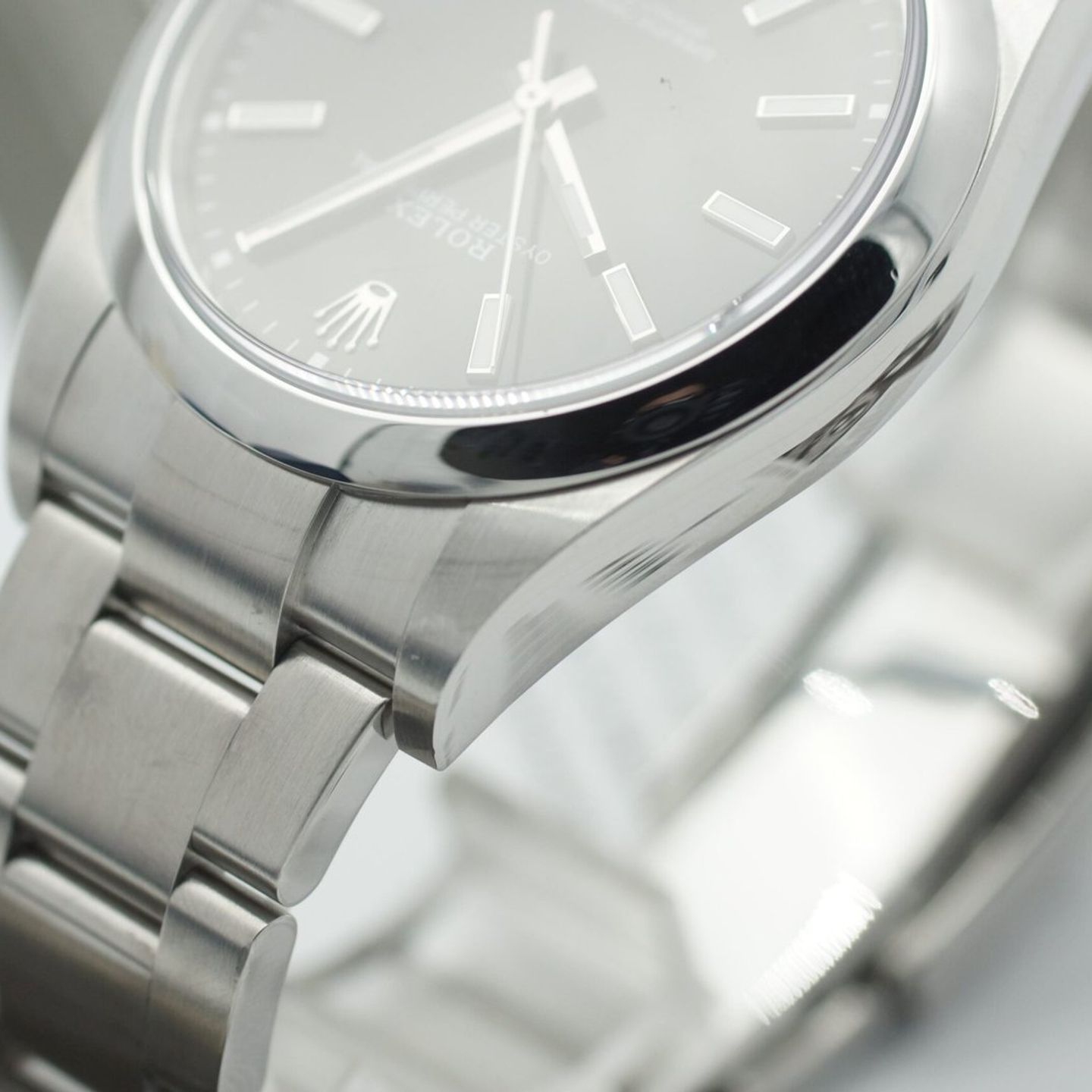 Rolex Oyster Perpetual 39 114300 - (8/8)
