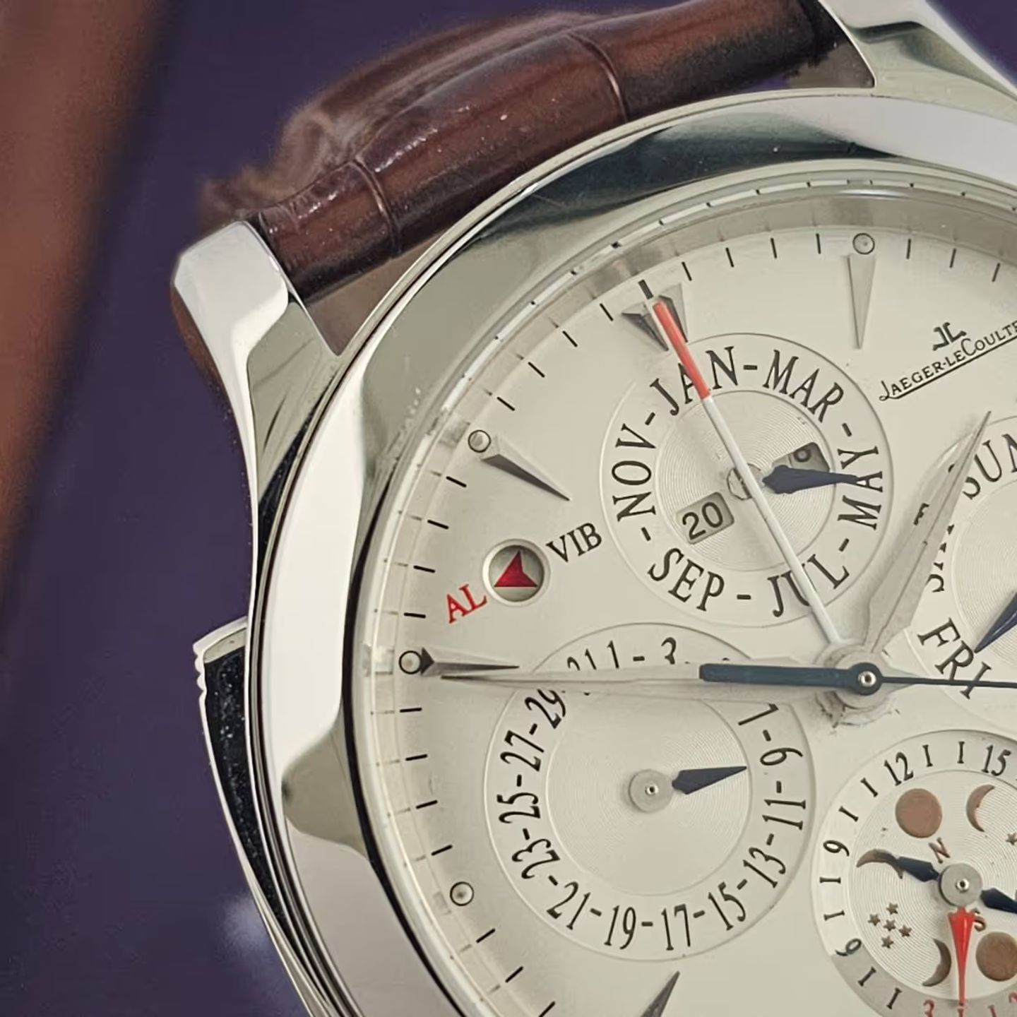 Jaeger-LeCoultre Master Grand Réveil Q163842A - (3/4)