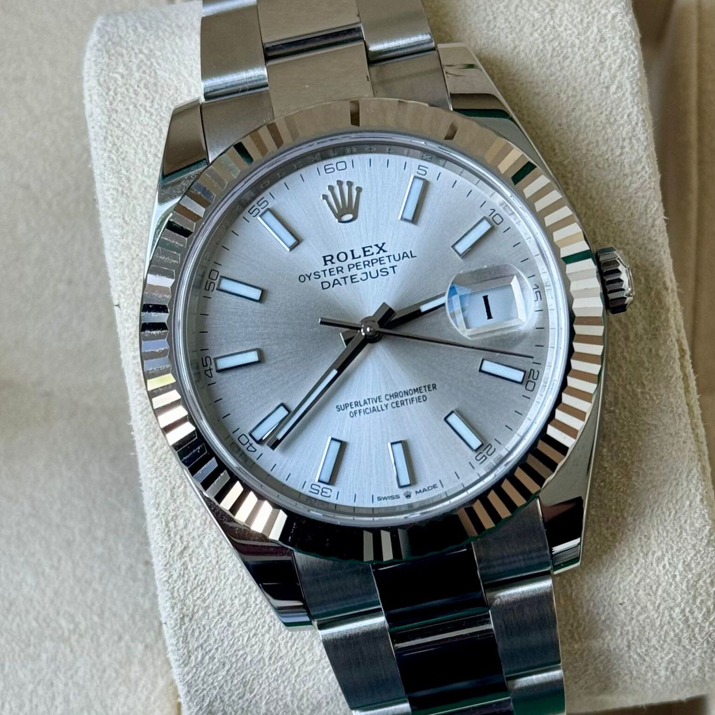 Rolex Datejust 41 126334 (2023) - Zilver wijzerplaat 41mm Staal (1/7)