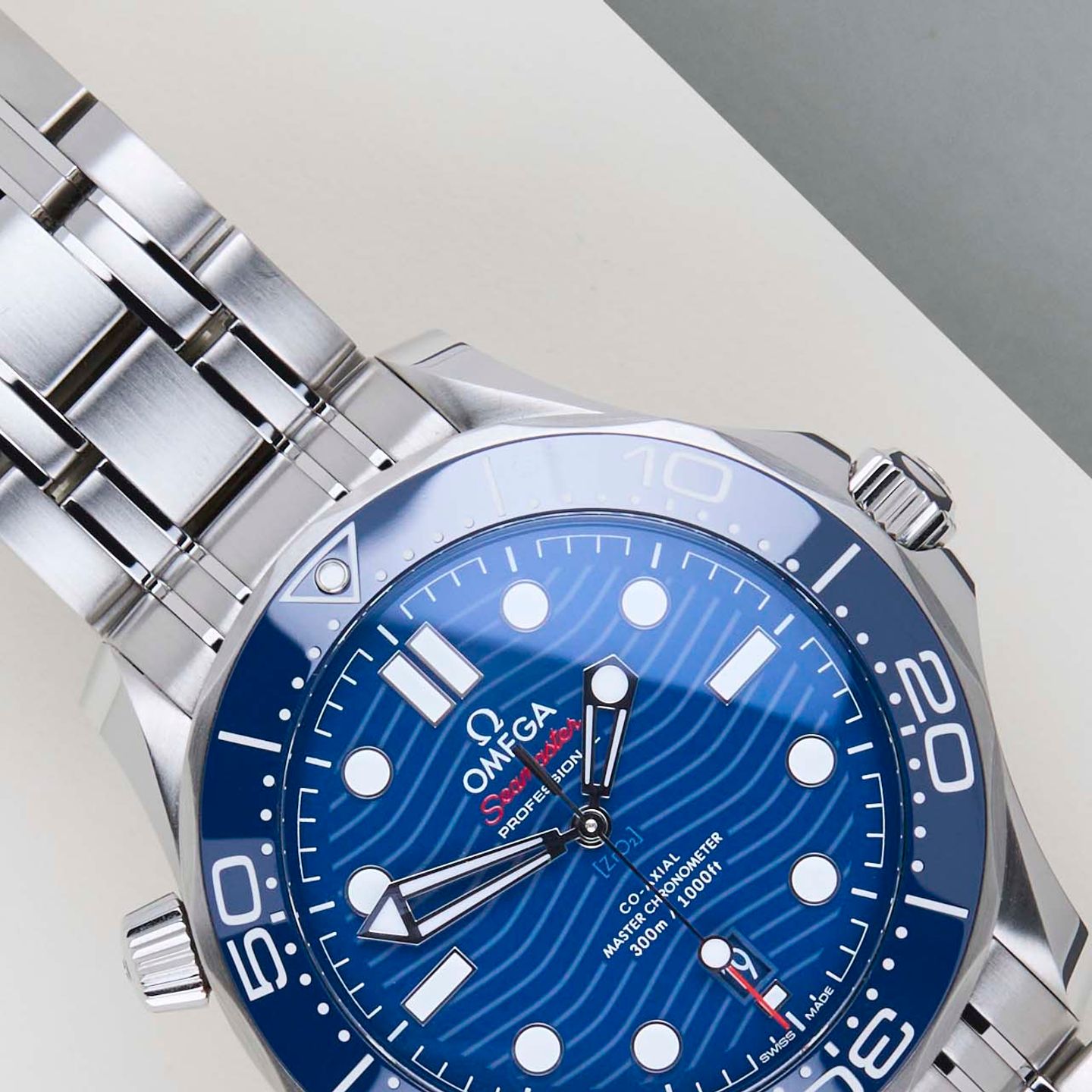 Omega Seamaster Diver 300 M 210.30.42.20.03.001 (2025) - Blue dial 42 mm Steel case (3/8)