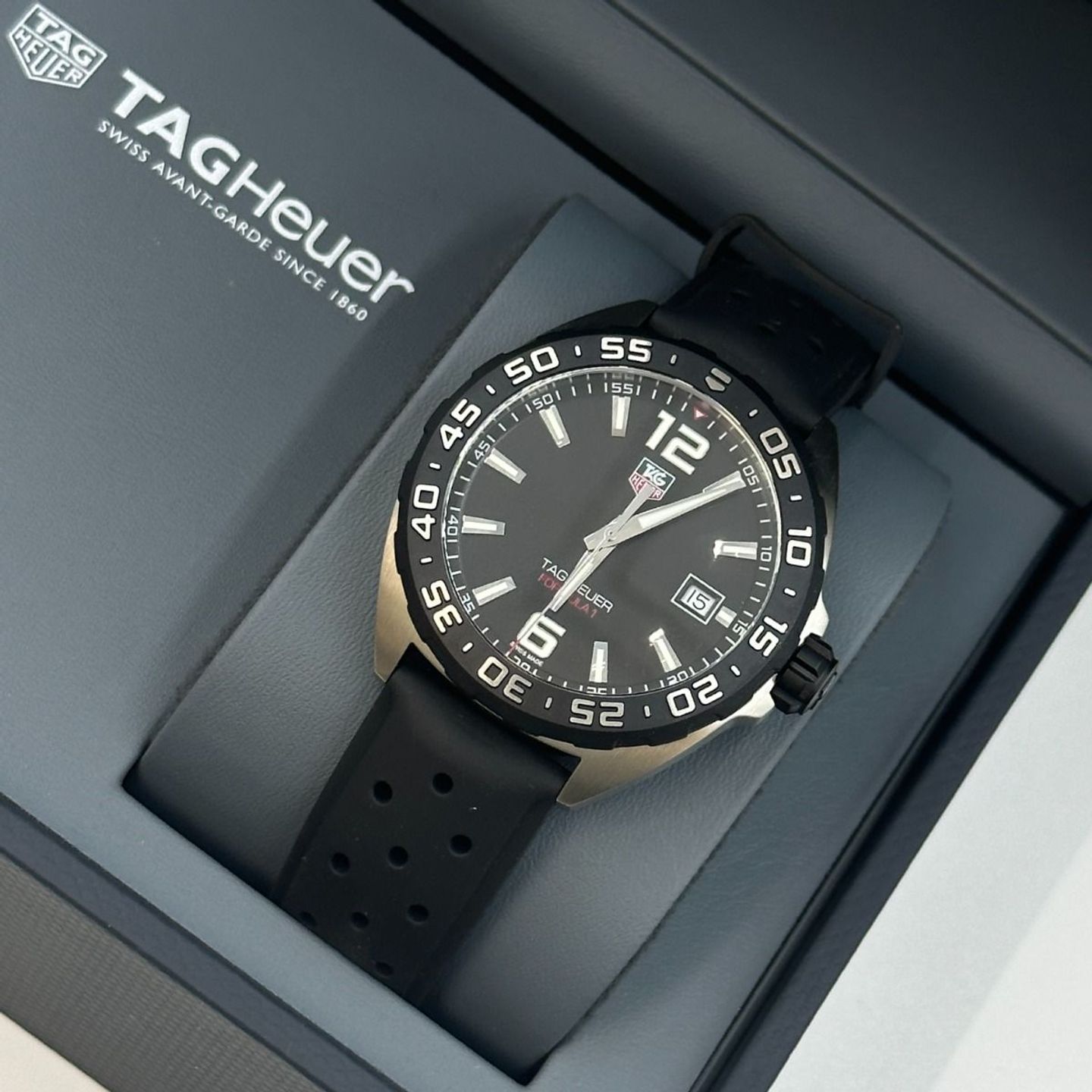 TAG Heuer Formula 1 Quartz WAZ1110.FT8023 (2024) - Zwart wijzerplaat 41mm Staal (8/8)