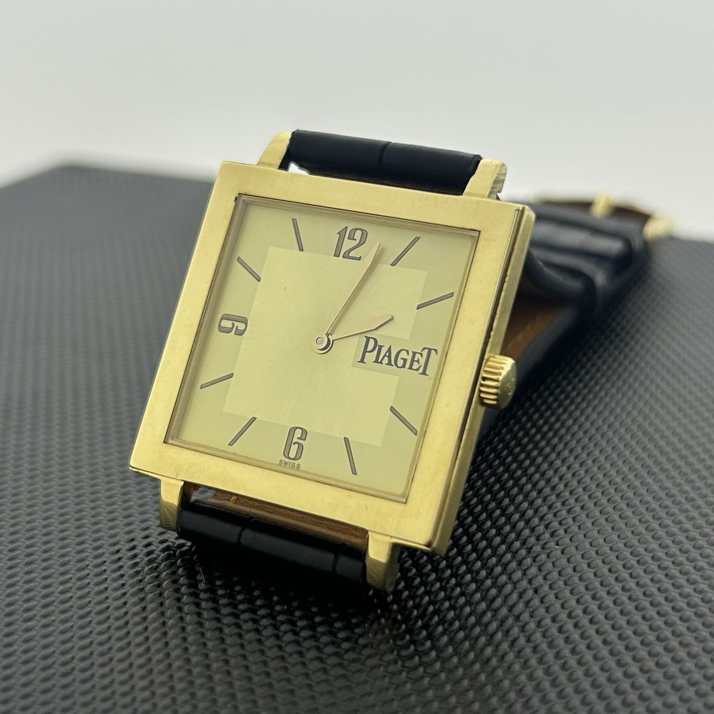 Piaget Altiplano 50930 (Unknown (random serial)) - White dial 31 mm Yellow Gold case (7/8)