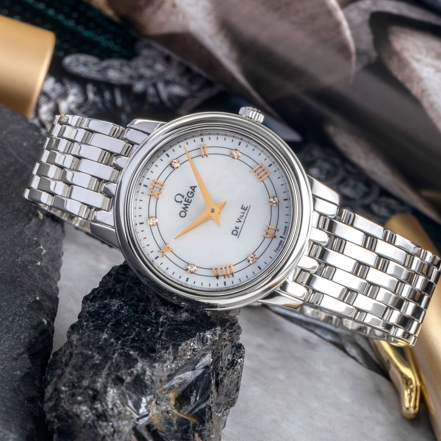 Omega De Ville Prestige 424.10.27.60.55.001 (2019) - Pearl dial 27 mm Steel case (2/8)