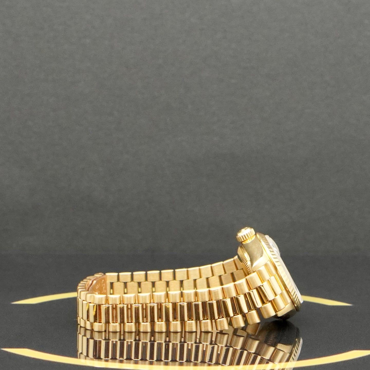 Rolex Lady-Datejust 69178 (1986) - Gold dial 26 mm Yellow Gold case (6/7)