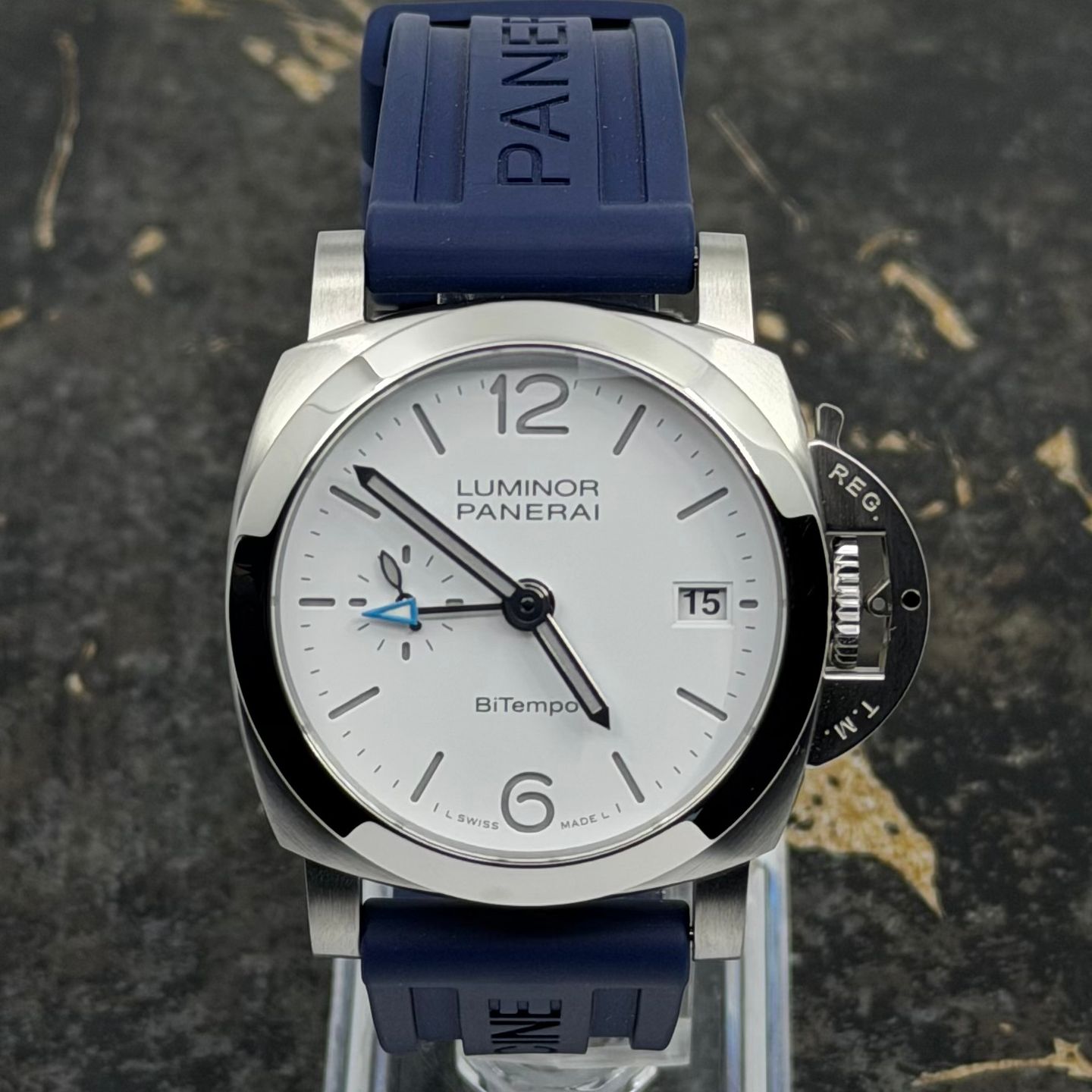 Panerai Luminor PAM01367 - (2/8)