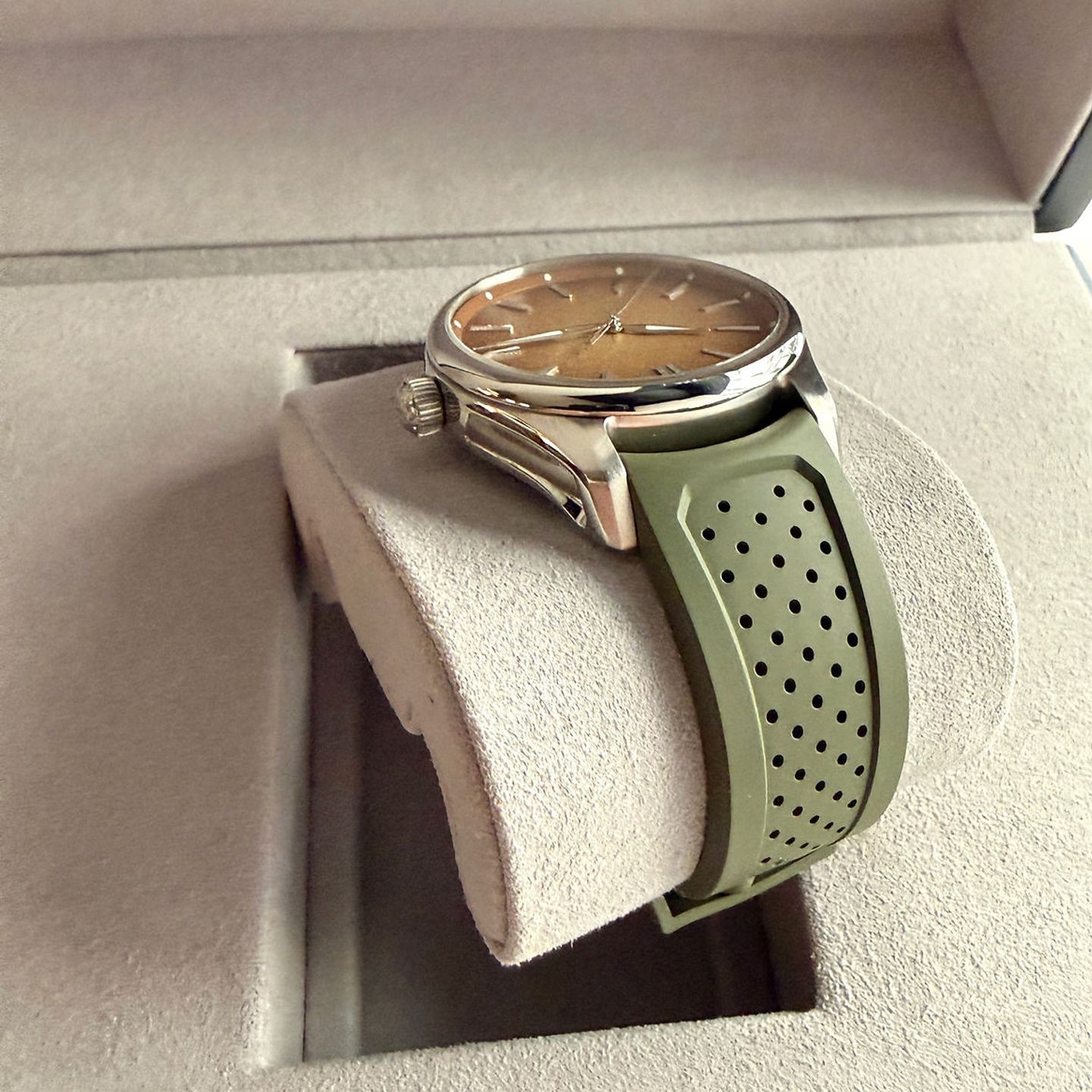 H. Moser & Cie. Pioneer 3200-1219 - (5/5)