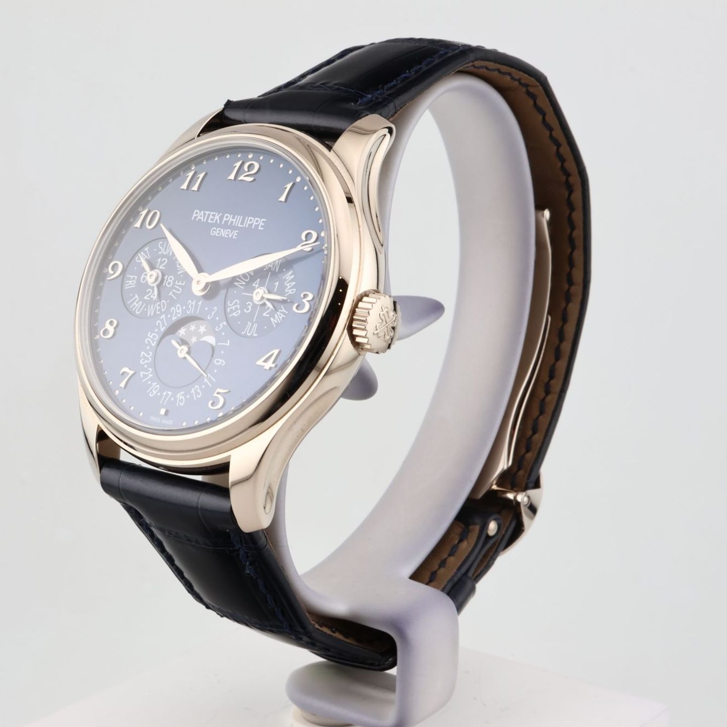 Patek Philippe Perpetual Calendar 5327G-001 - (8/24)