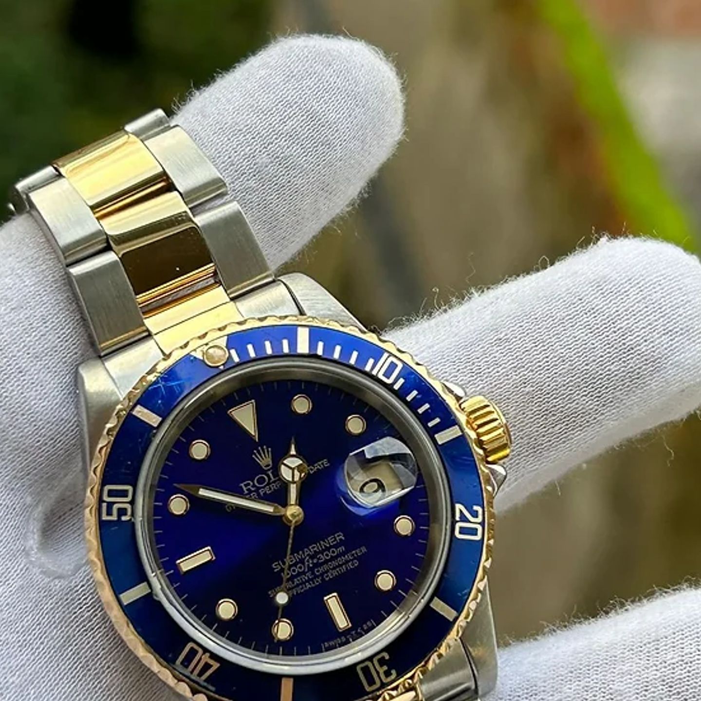 Rolex Submariner Date 16613 (1990) - Blue dial 40 mm Gold/Steel case (3/7)