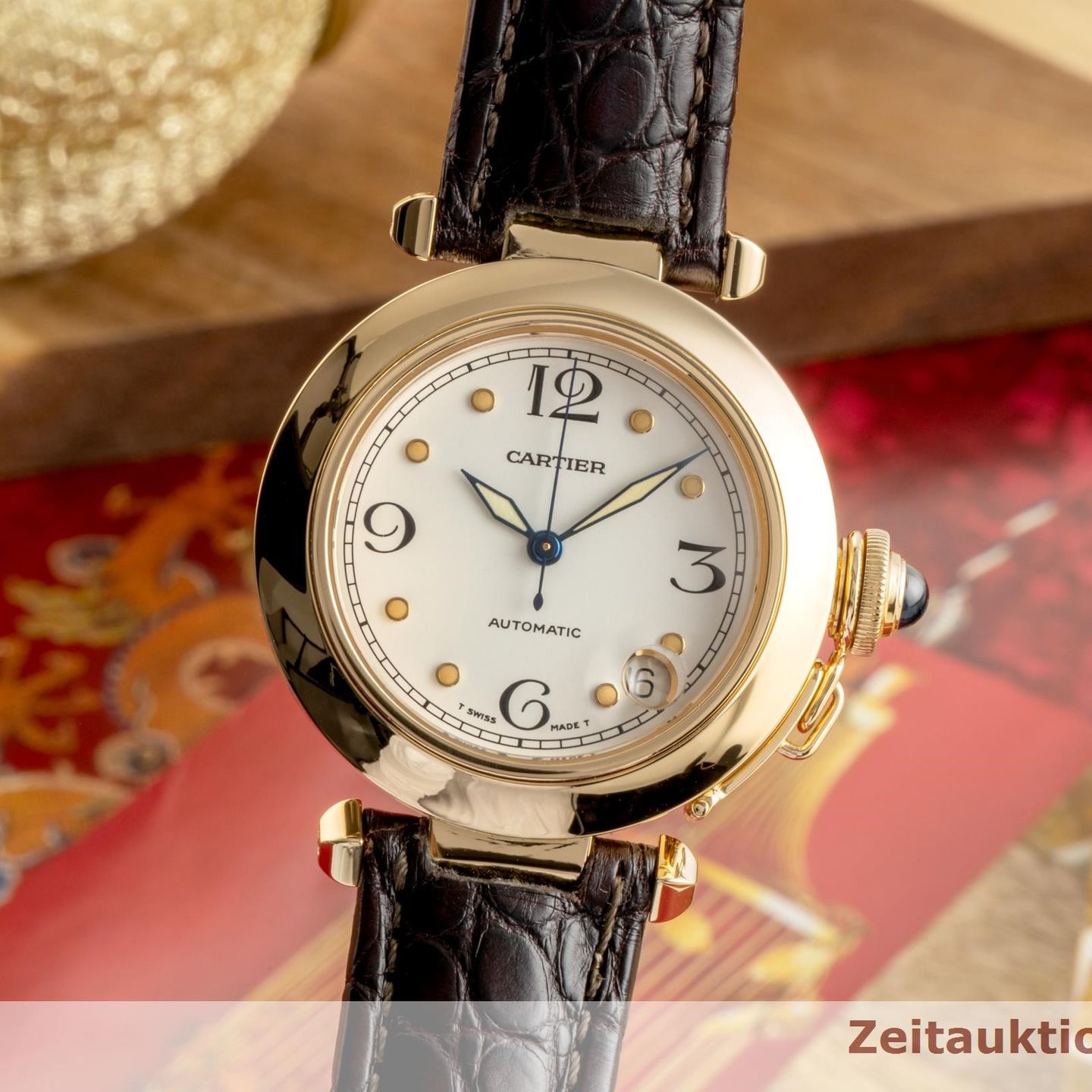 Cartier Pasha W31035T6 (1995) - Silver dial 38 mm Yellow Gold case (3/8)