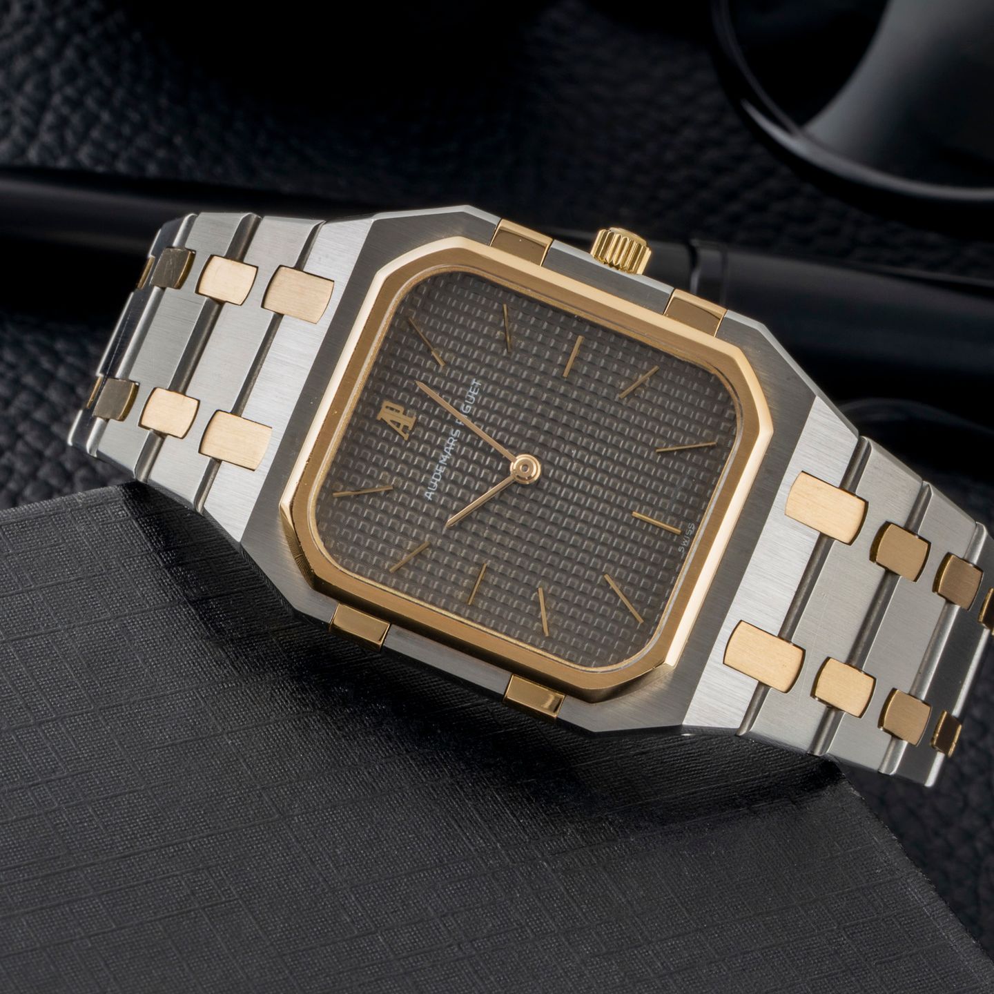 Audemars Piguet Royal Oak 6005SA - (2/8)