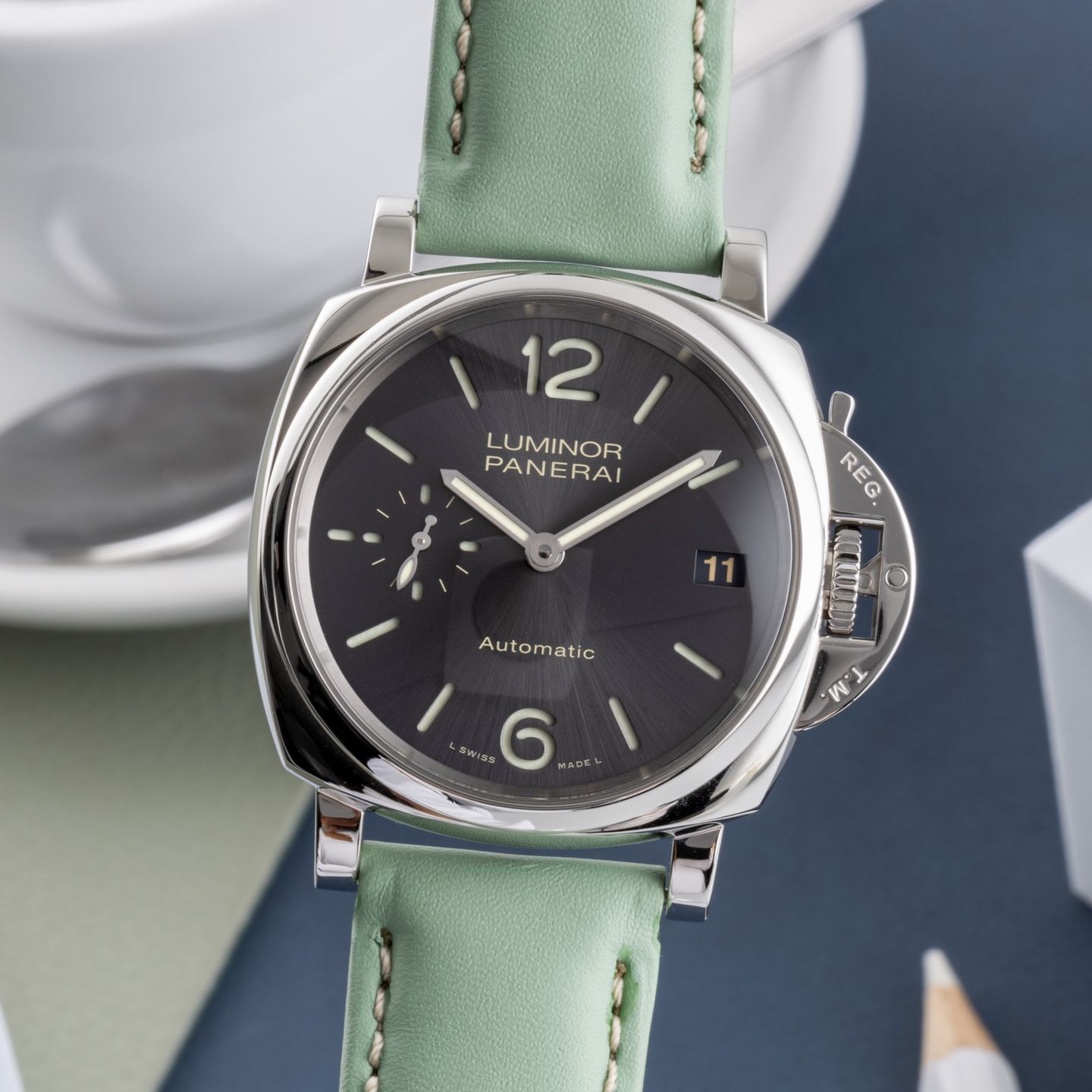 Panerai Luminor Due PAM00755 (Unknown (random serial)) - Grey dial 38 mm Steel case (3/8)