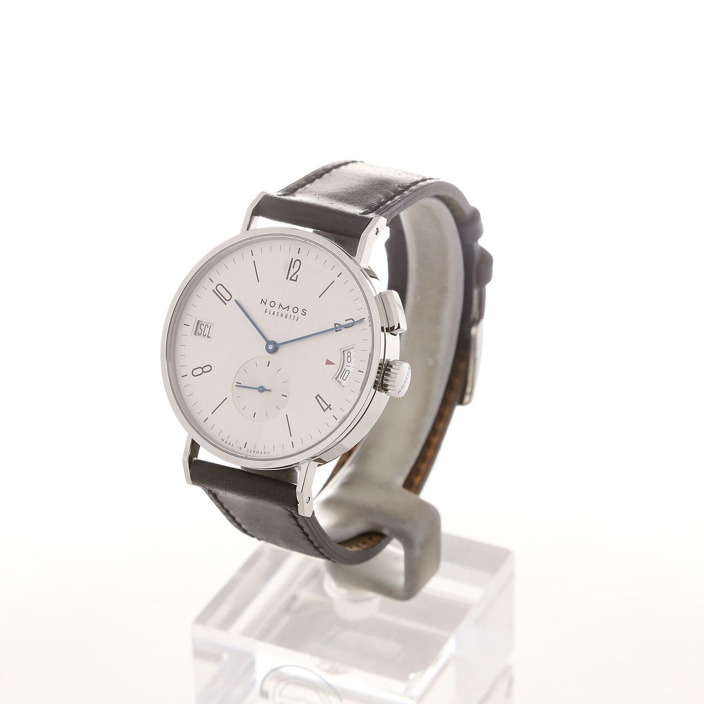 NOMOS Tangomat GMT 635 - (3/4)