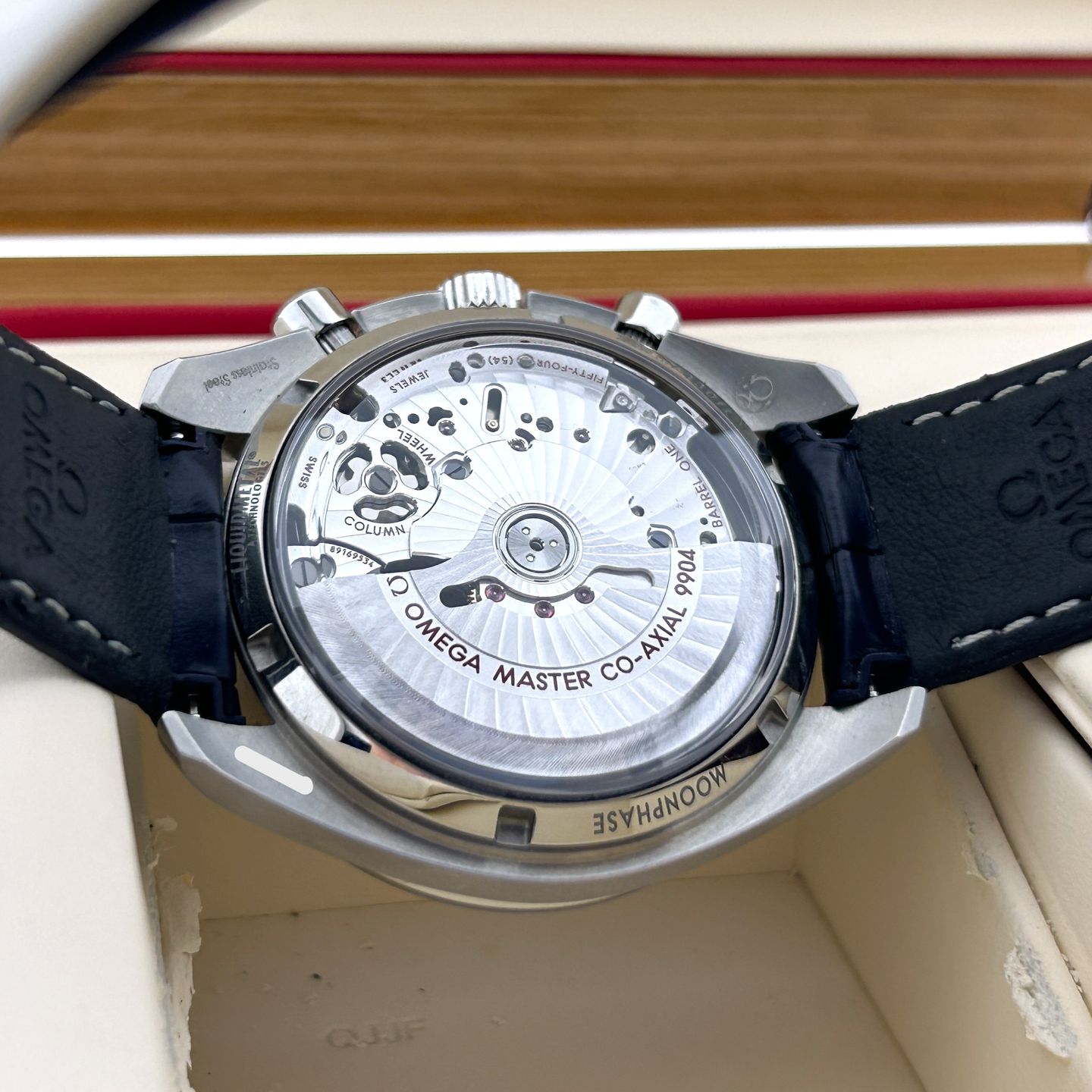 Omega Speedmaster Moonphase 304.33.44.52.03.001 (2017) - Blue dial 44 mm Steel case (2/8)