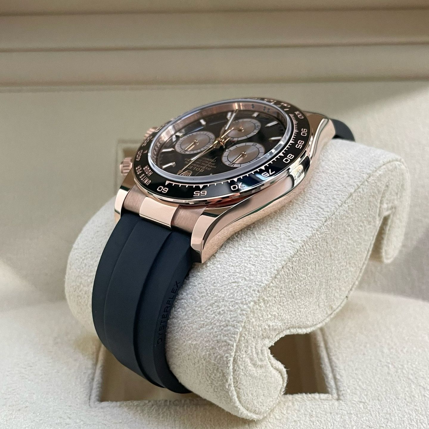 Rolex Daytona 126515LN (2024) - Black dial 40 mm Rose Gold case (6/7)