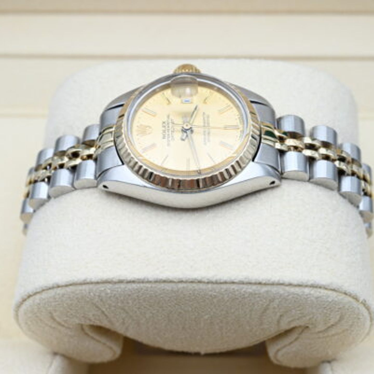 Rolex Lady-Datejust 6917 (1981) - Champagne wijzerplaat 26mm Goud/Staal (4/8)