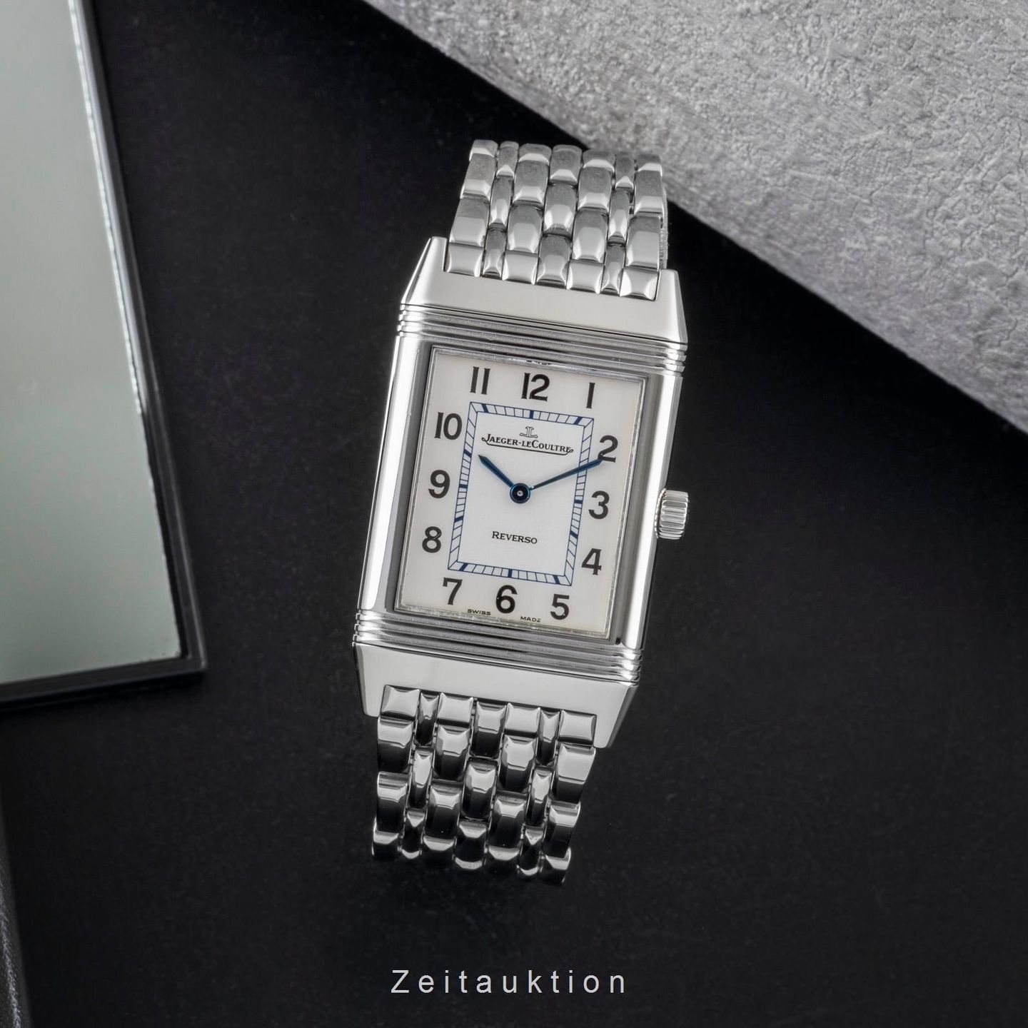 Jaeger-LeCoultre Reverso Classique Q2518110 - (3/8)