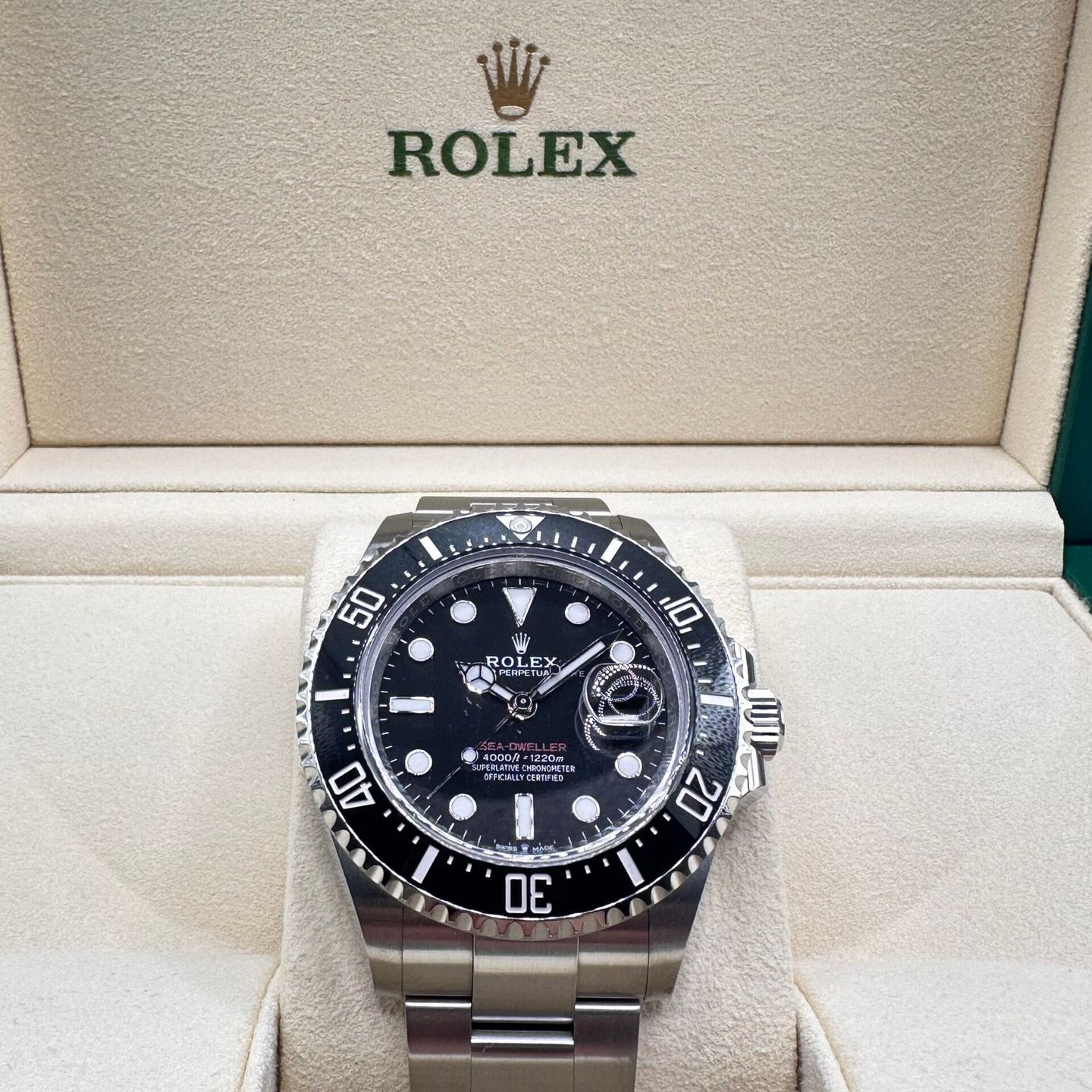 Rolex Sea-Dweller 126600 - (2/5)